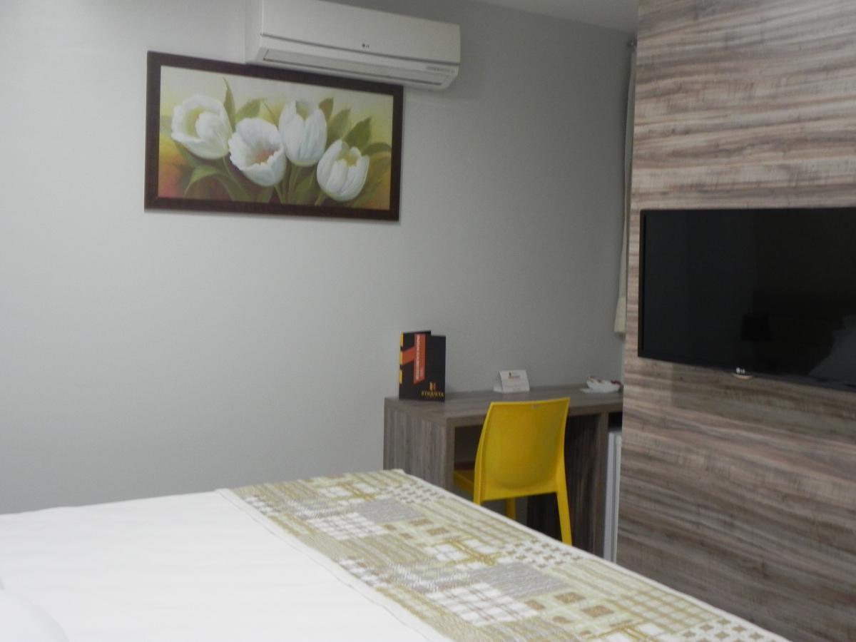 Etiqueta Hotel Santa Cruz do Capibaribe Exteriér fotografie